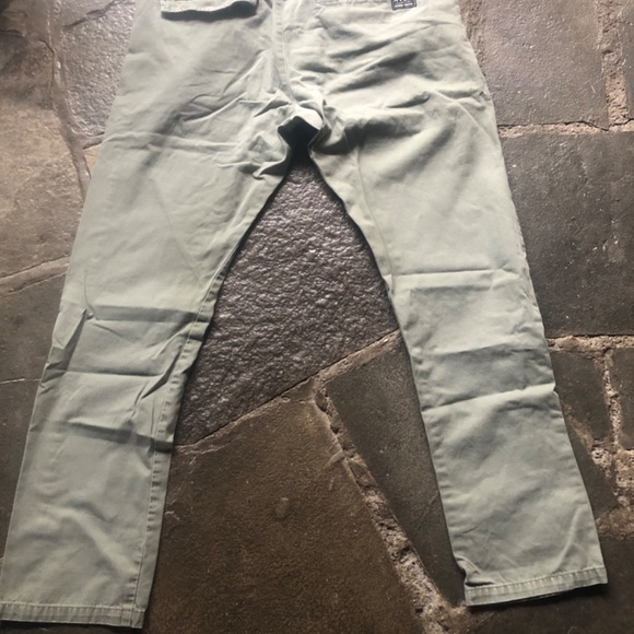 Men’s RVCA Green pants - Picture 2 of 3